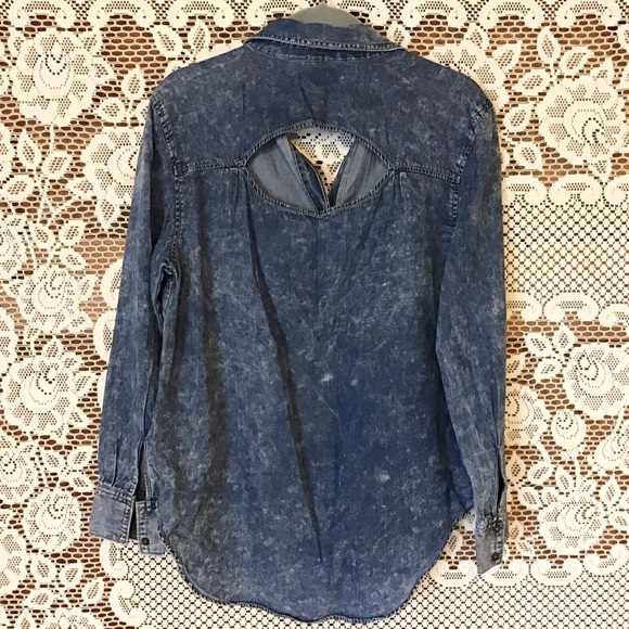 Mudd Acid Wash Button Up Top - Picture 2 of 7